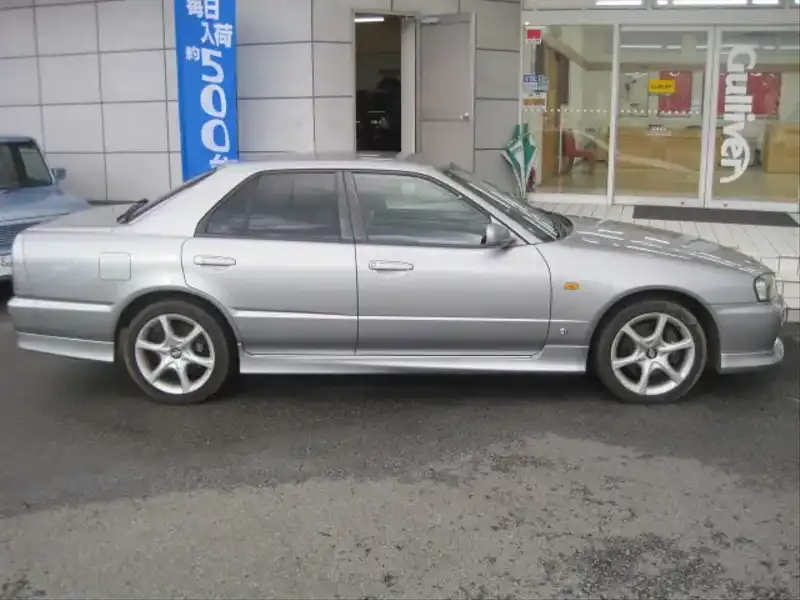 カタログ画像：スカイライン（SKYLINE） ２５ＧＴ－Ｖ 1999年2月 GF-ER34 2500cc ソニックシルバー（Ｍ） 燃費10.6km / l  外装