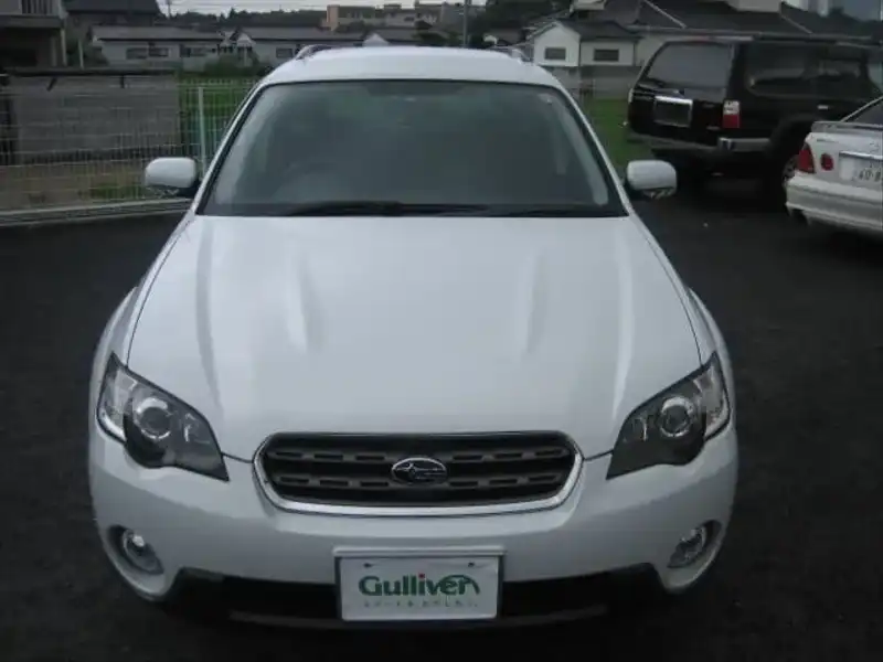 カタログ画像：レガシィアウトバック（LEGACY OUTBACK） ２．５ｉ Ｓスタイル 2005年5月 CBA-BP9 2500cc アークティックホワイト・パール 燃費13.0km / l  フロント