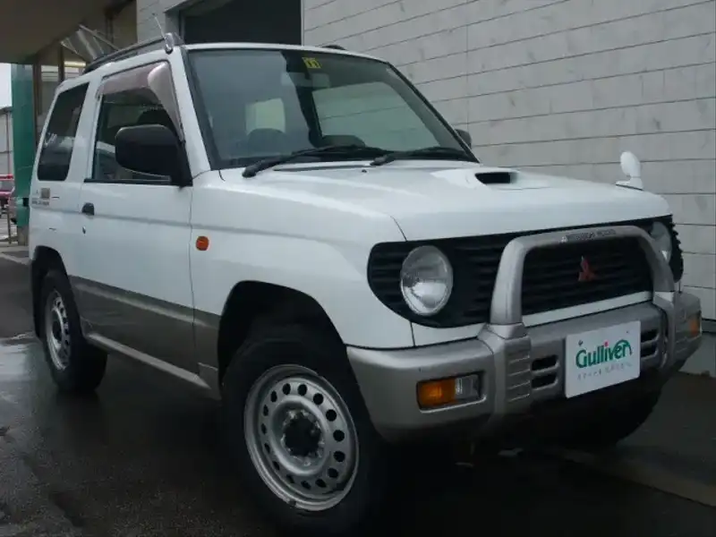 カタログ画像：パジェロミニ（PAJERO MINI） ＶＲ－Ⅱ 1996年6月 E-H56A 660cc フェアリーホワイト（Ｓ）／シンフォニックシルバー（Ｍ）・２トーン メイン（その他）