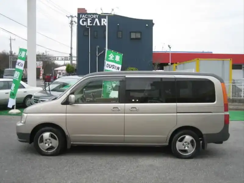 2003292 | カタログ画像：ステップワゴン（STEPWAGON） Ｋ 2001年4月 LA-RF3 2000cc チタニウム・メタリック 外装