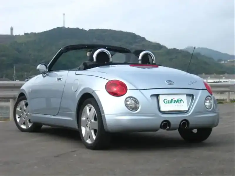 カタログ画像：コペン（COPEN） アクティブトップ 2004年4月 LA-L880K 660cc ＤＣ・ブライトシルバーメタリック 燃費15.2km / l  バック