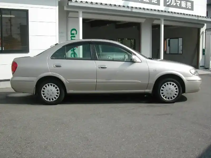 カタログ画像：ブルーバードシルフィ（BLUEBIRD SYLPHY） １５ｉ－Ｇ 2003年2月 UA-FG10 1500cc シャンパンシルバー（Ｍ） 燃費16.0km / l  外装