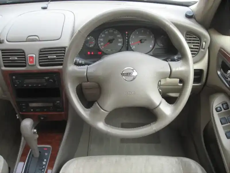 カタログ画像：ブルーバードシルフィ（BLUEBIRD SYLPHY） １５ｉ 2003年2月 UA-FG10 1500cc シャンパンシルバー（Ｍ） 燃費16.0km / l  内装