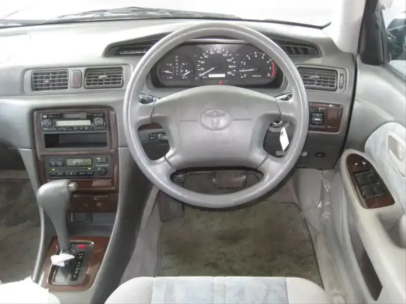 カタログ画像：カムリ（CAMRY） ２．２Ｆｏｕｒ Ｖセレクション 1999年8月 GF-SXV25 2200cc ダークグリーンマイカＰ．Ｉ．Ｏ． 燃費9.8km / l  内装