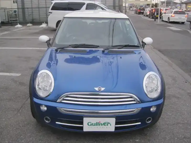 カタログ画像：ＭＩＮＩ（MINI） ワン 2005年9月 GH-RA16 1600cc ハイパー・ブルー（メタリック） 燃費14.0km / l  フロント