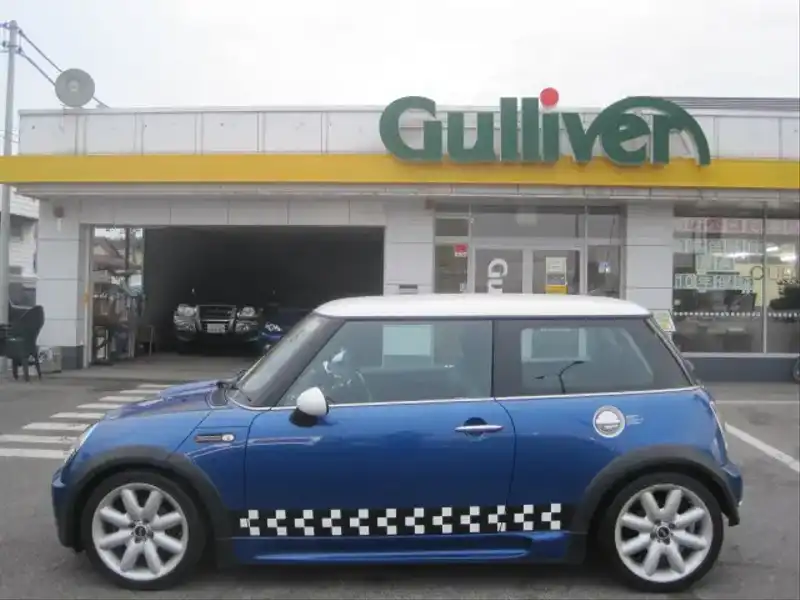 カタログ画像：ＭＩＮＩ（MINI） ワン 2005年9月 GH-RA16 1600cc ハイパー・ブルー（メタリック） 燃費14.0km / l  外装