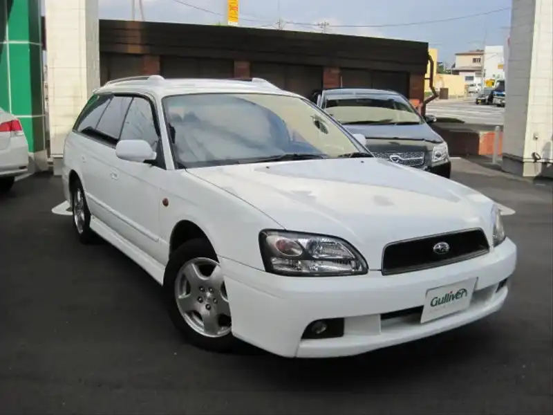 カタログ画像：レガシィツーリングワゴン（LEGACY TOURING WAGON） Ｂスポーツ 2002年8月 TA-BH5 2000cc ピュアホワイト 燃費13.0km / l  メイン