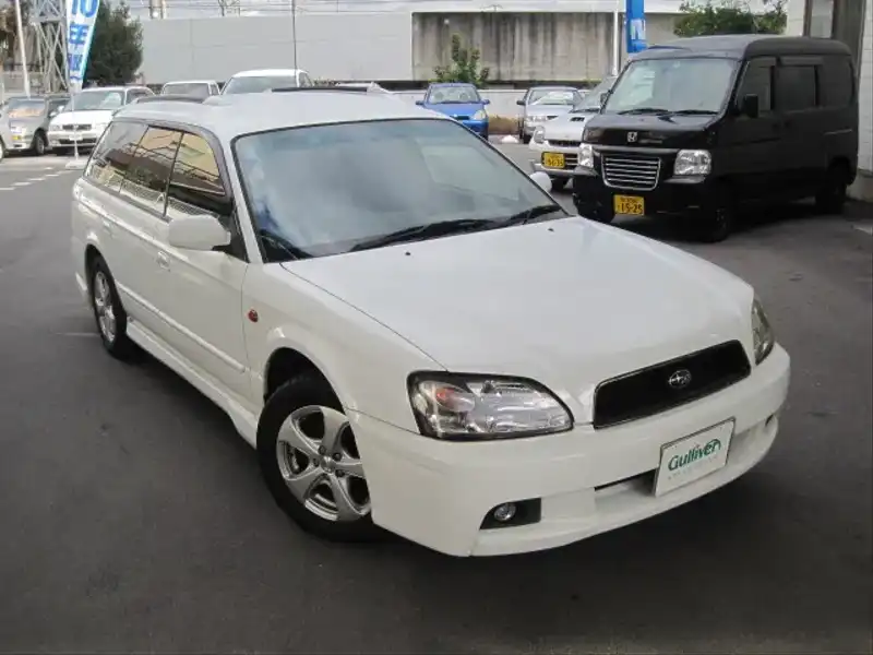 カタログ画像：レガシィツーリングワゴン（LEGACY TOURING WAGON） ＴＸ－Ｓ 2002年5月 TA-BH5 2000cc ピュアホワイト 燃費13.6km / l  メイン