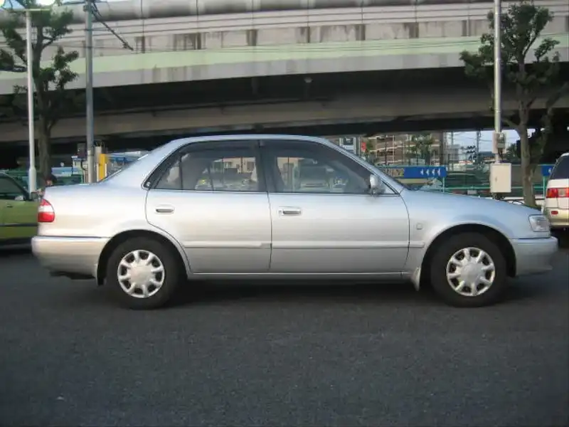 カタログ画像：カローラ（COROLLA） ＤＸ 1997年4月 KD-CE110 2000cc シルバーメタリック 外装