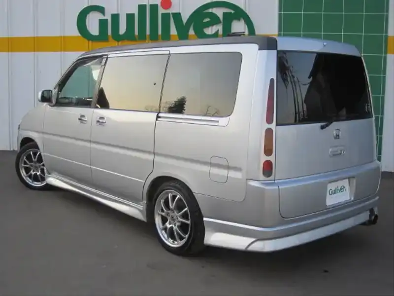 カタログ画像：ステップワゴン（STEPWAGON） デラクシー２ フィールドデッキ 回転対座シート 2000年8月 GF-RF2 2000cc ライトニングシルバー・メタリック 燃費10.2km / l  外装