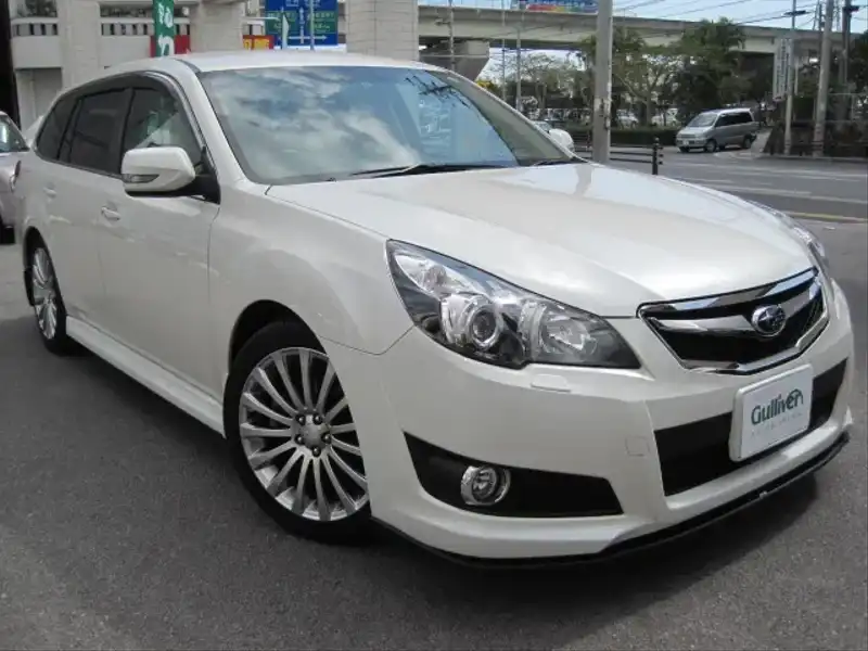 カタログ画像：レガシィツーリングワゴン（LEGACY TOURING WAGON） ２．５ｉ Ｓパッケージリミテッド 2009年11月 DBA-BR9 2500cc サテンホワイト・パール 燃費12.4km / l  メイン