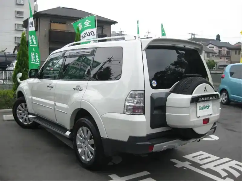 カタログ画像：パジェロ（PAJERO） ロング スーパーエクシード 2007年10月 CBA-V97W 3800cc ウォームホワイトパール バック