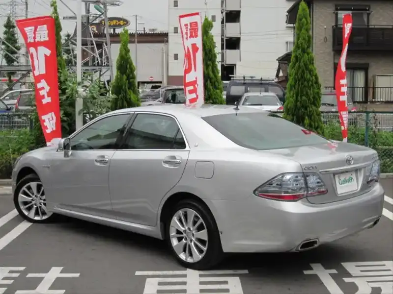 カタログ画像：クラウンハイブリッド（CROWN HYBRID） ハイブリッド スタンダードパッケージ 2008年5月 DAA-GWS204 3500cc プレミアムシルバーパール 燃費14.0km / l バック