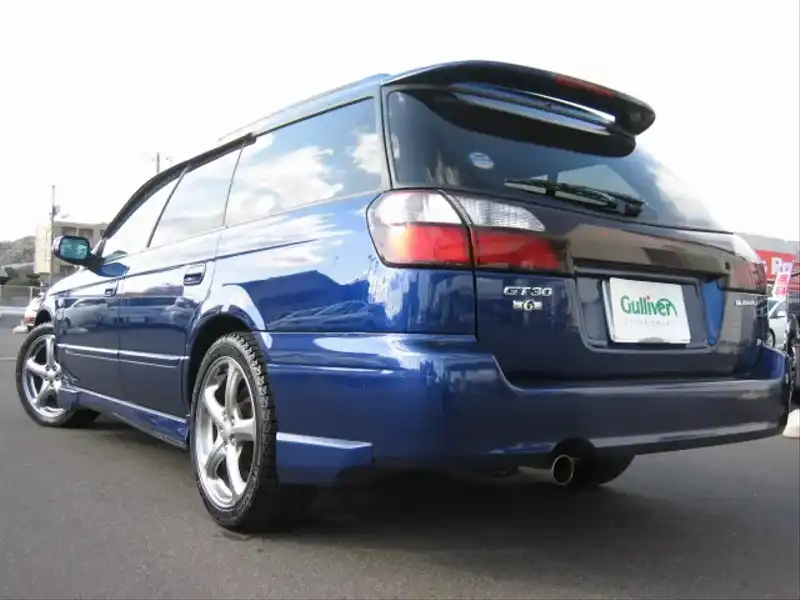 カタログ画像：レガシィツーリングワゴン（LEGACY TOURING WAGON） ブリッツェン６ 2002年8月 LA-BHE 3000cc ノーティックブルー・マイカ バック