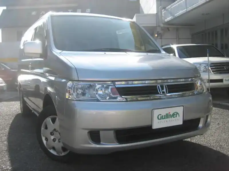 カタログ画像：ステップワゴン（STEPWAGON） Ｇ 2004年6月 CBA-RF4 2000cc サテンシルバー・メタリック 燃費11.6km / l  メイン