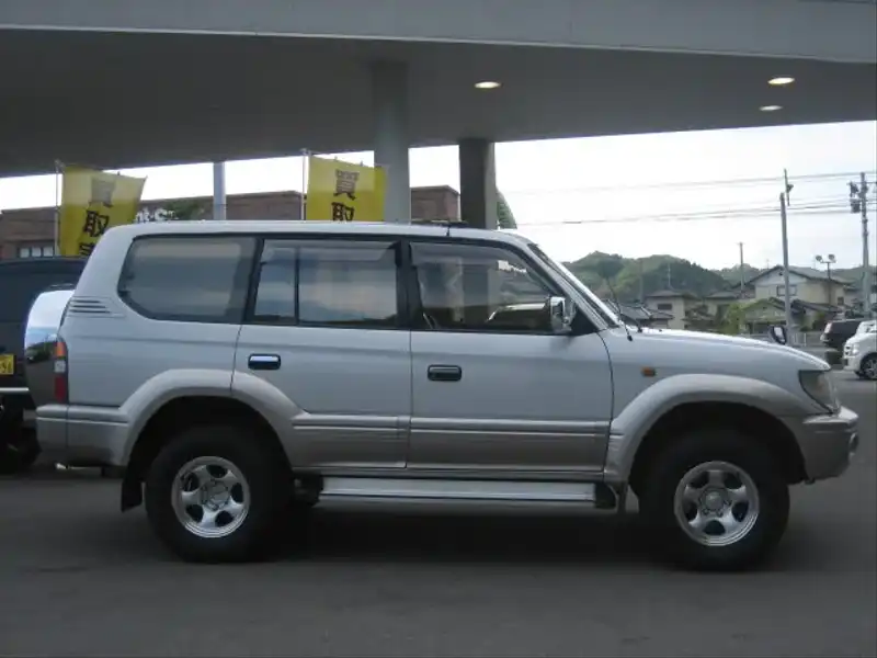 カタログ画像：ランドクルーザープラド（LAND CRUISER PRADO） ＴＳ 1998年1月 KD-KZJ95W 3000cc クリスタルシルバーパールメタリック 外装