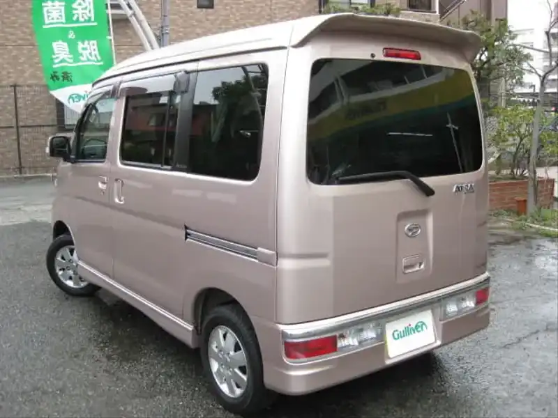 カタログ画像：アトレーワゴン（ATRAI WAGON） カスタムターボＲＳ 2007年9月 ABA-S321G 660cc ライトローズマイカメタリック 燃費15.2km / l  バック