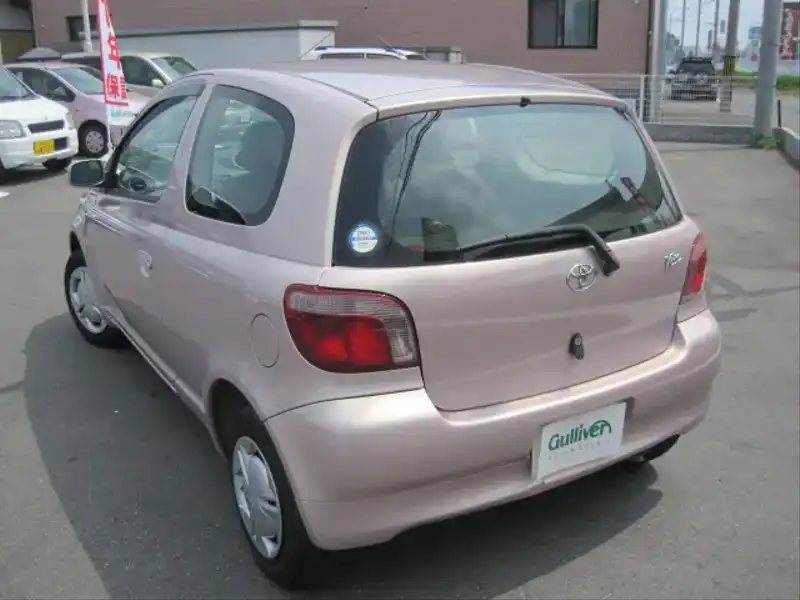 カタログ画像：ヴィッツ（VITZ） Ｂ ビジネスパッケージ 1999年8月 GH-SCP10 1000cc ペールローズメタリックオパール 燃費21.5km / l  バック