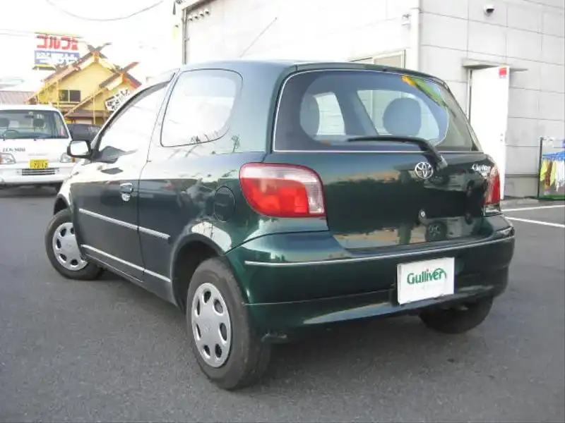 カタログ画像：ヴィッツ（VITZ） クラヴィア 2002年8月 UA-NCP15 1300cc 燃費18.2km / l  バック