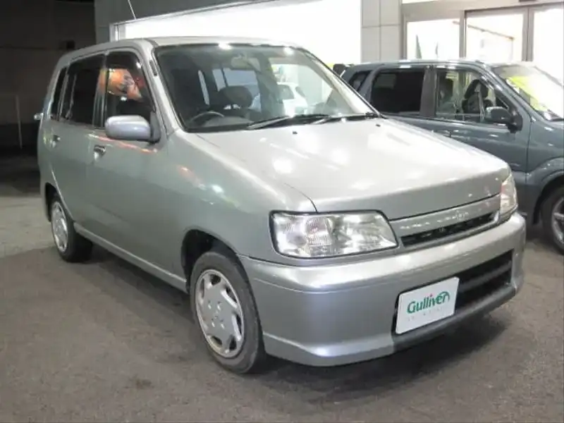 カタログ画像：キューブ（CUBE） Ｆ 1999年11月 GH-ANZ10 1300cc ソニックシルバー（Ｍ） 燃費14.6km / l  メイン（その他）