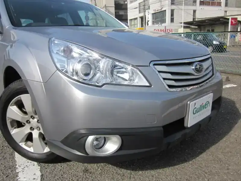 カタログ画像：レガシィアウトバック（LEGACY OUTBACK） ２．５ｉ 2009年5月 DBA-BR9 2500cc スティールシルバー・メタリック 燃費14.0km / l  外装