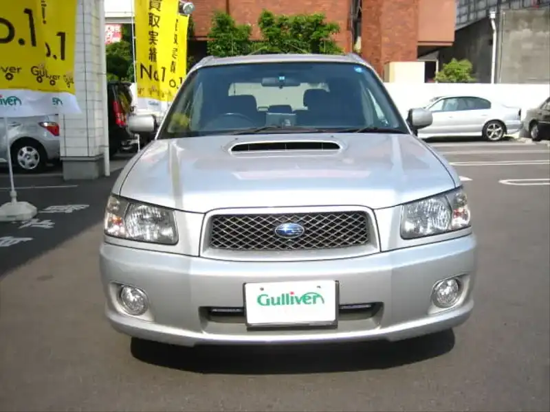 カタログ画像：フォレスター（FORESTER） クロススポーツ２．０ｉ 2003年7月 TA-SG5 2000cc プレミアムシルバー・メタリック 燃費12.2km / l  フロント