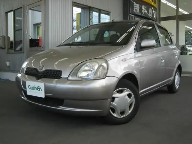 カタログ画像：ヴィッツ（VITZ） Ｆ Ｄパッケージ １０ミリオンセレクション 2001年5月 TA-NCP15 1300cc グレーメタリック 燃費18.2km / l  外装