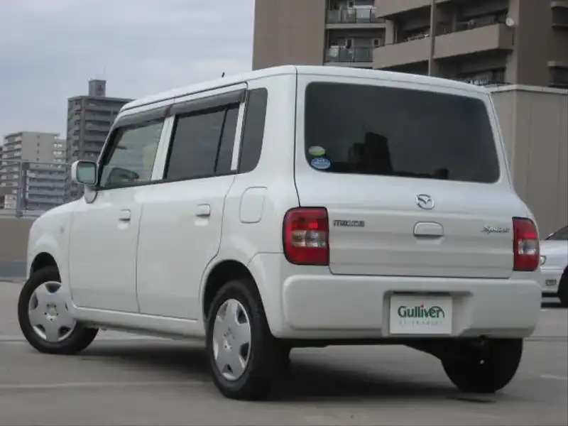 カタログ画像：スピアーノ（SPIANO） Ｇ 2005年12月 CBA-HF21S 660cc パールホワイト 燃費19.8km / l  バック