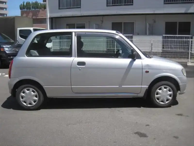 カタログ画像：ミラ（MIRA） ＴＤ 1998年10月 GF-L710S 660cc シルバーメタリック 燃費19.6km / l  外装