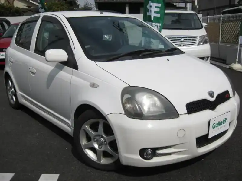 カタログ画像：ヴィッツ（VITZ） ＲＳ 2001年12月 TA-NCP10 1300cc ホワイト 燃費18.0km / l  メイン（その他）