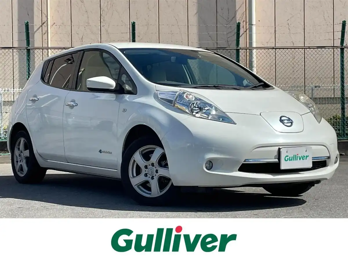 新着情報“リーフX（30kwh）”2016年式ブリリアントホワイトパール入荷