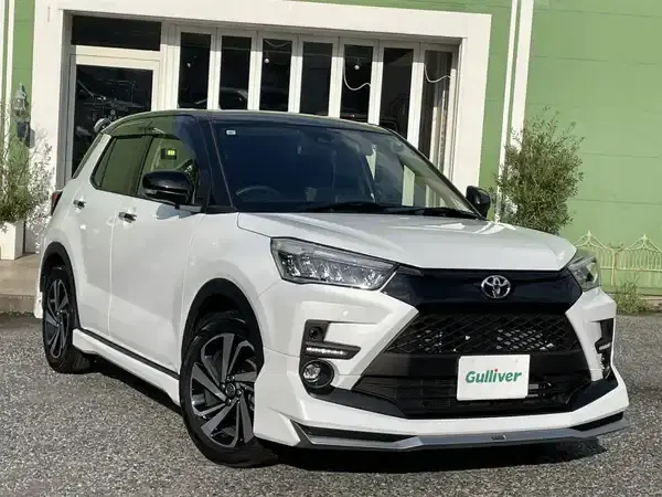 新着情報“GRヤリスRZ ハイパフォーマンス”2025年式プラチナ
