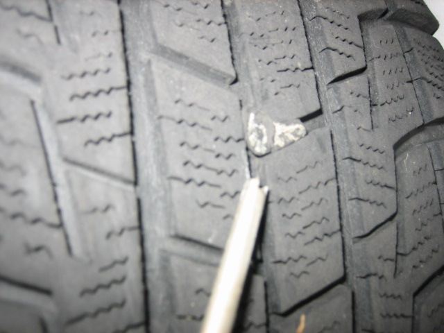 タイヤのエアー漏れ 修理跡から 車買取販売ならガリバー米沢店のスタッフのつぶやき 中古車のガリバー