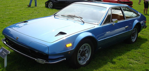 1280px-Lambo_Jarama.jpg