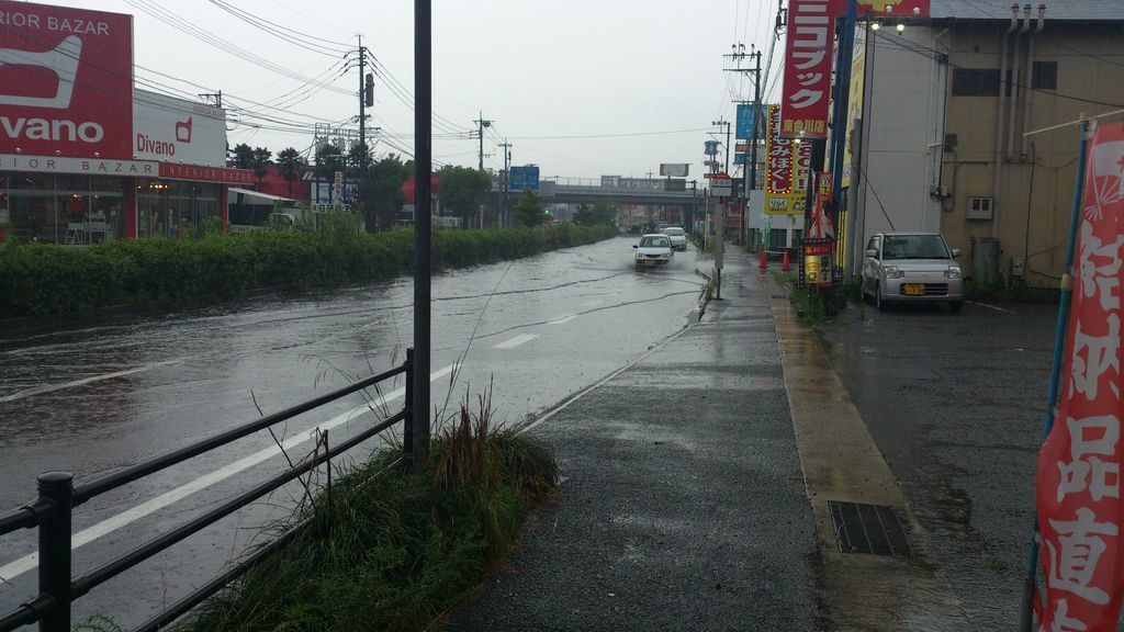 久留米の雨も凄かった 車買取販売ならガリバー久留米インター店のスタッフのつぶやき 中古車のガリバー